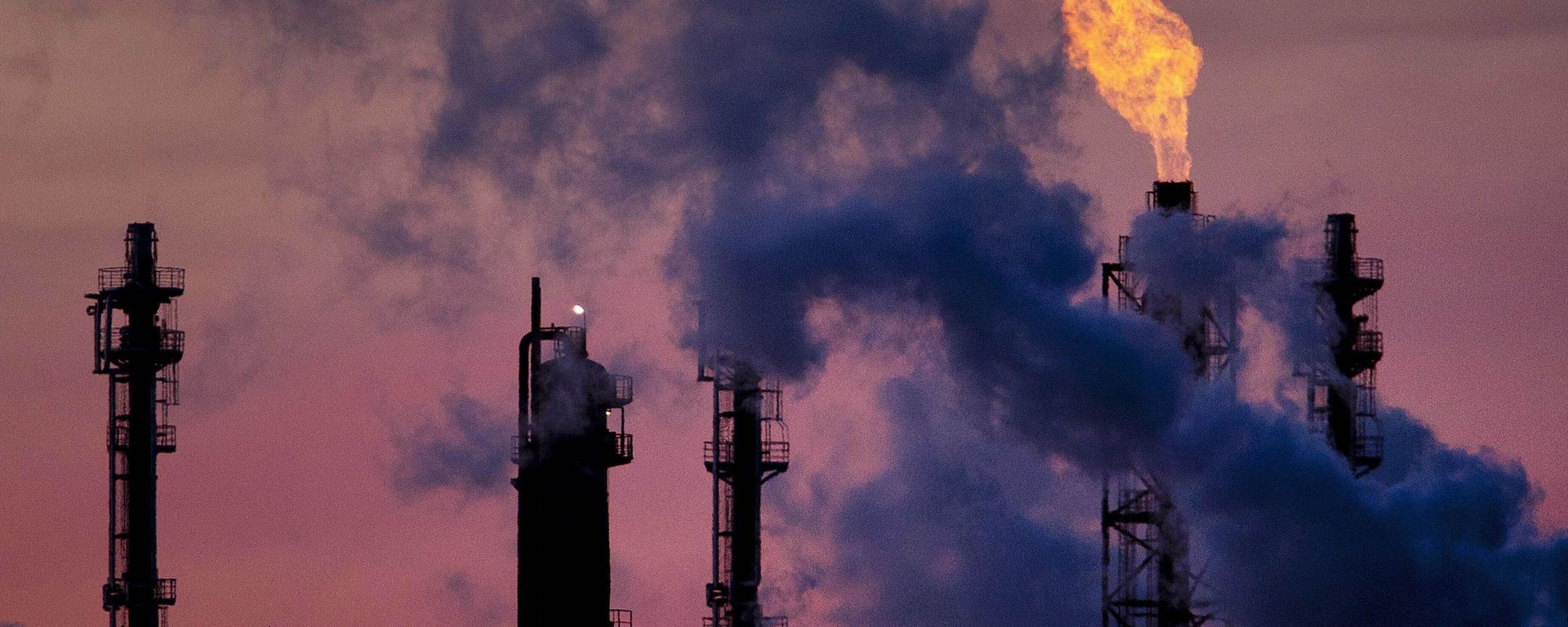 Химический завод компании BASF в Германии - Sputnik Азербайджан, 1920, 21.09.2021