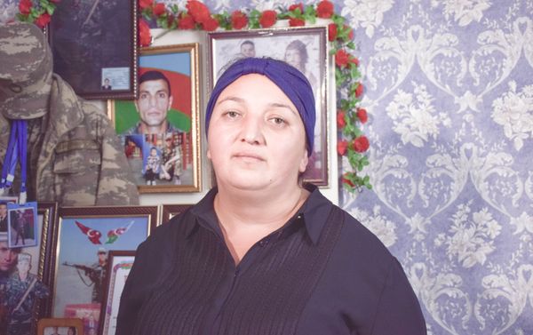 Şəhidin həyat yoldşı Aytəkin Məmmədova - Sputnik Азербайджан