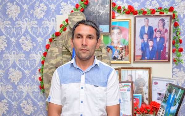 Şəhidin əkiz qardaşı Rövşən Məmmədov - Sputnik Азербайджан