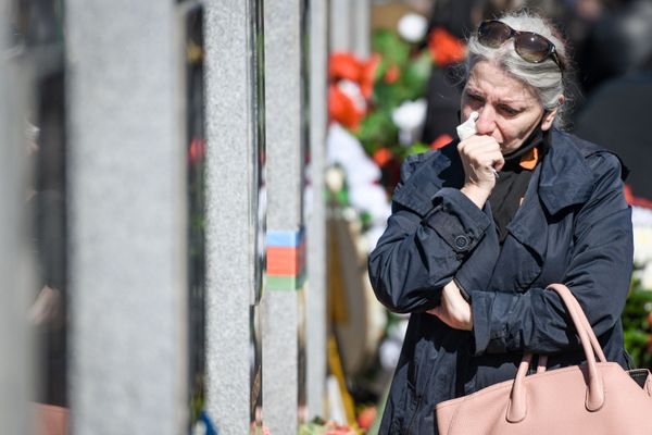 На Второй аллее почетного захоронения во время церемонии по случаю Дня памяти. - Sputnik Азербайджан