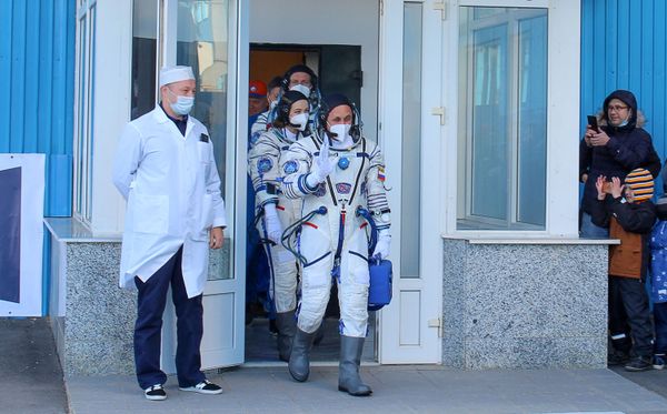 Впервые в истории корабль "Союз" будет пилотировать к МКС один командир без помощи профессионального бортинженера. - Sputnik Азербайджан