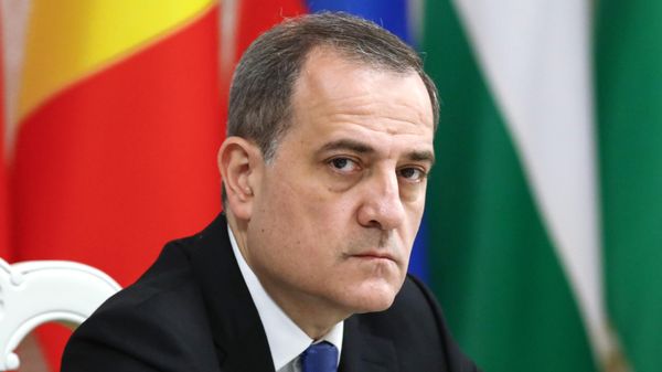Министр иностранных дел Азербайджана Джейхун Байрамов во время заседания Совета министров иностранных дел СНГ - Sputnik Азербайджан