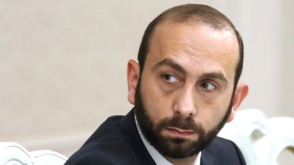 Министр иностранных дел Армении Арарат Мирзоян во время заседания Совета министров иностранных дел СНГ - Sputnik Азербайджан