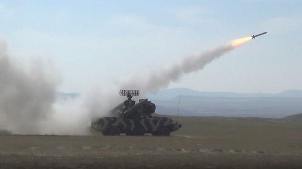 Подразделения ПВО азербайджанской армии проводят боевые стрельбы - Sputnik Азербайджан