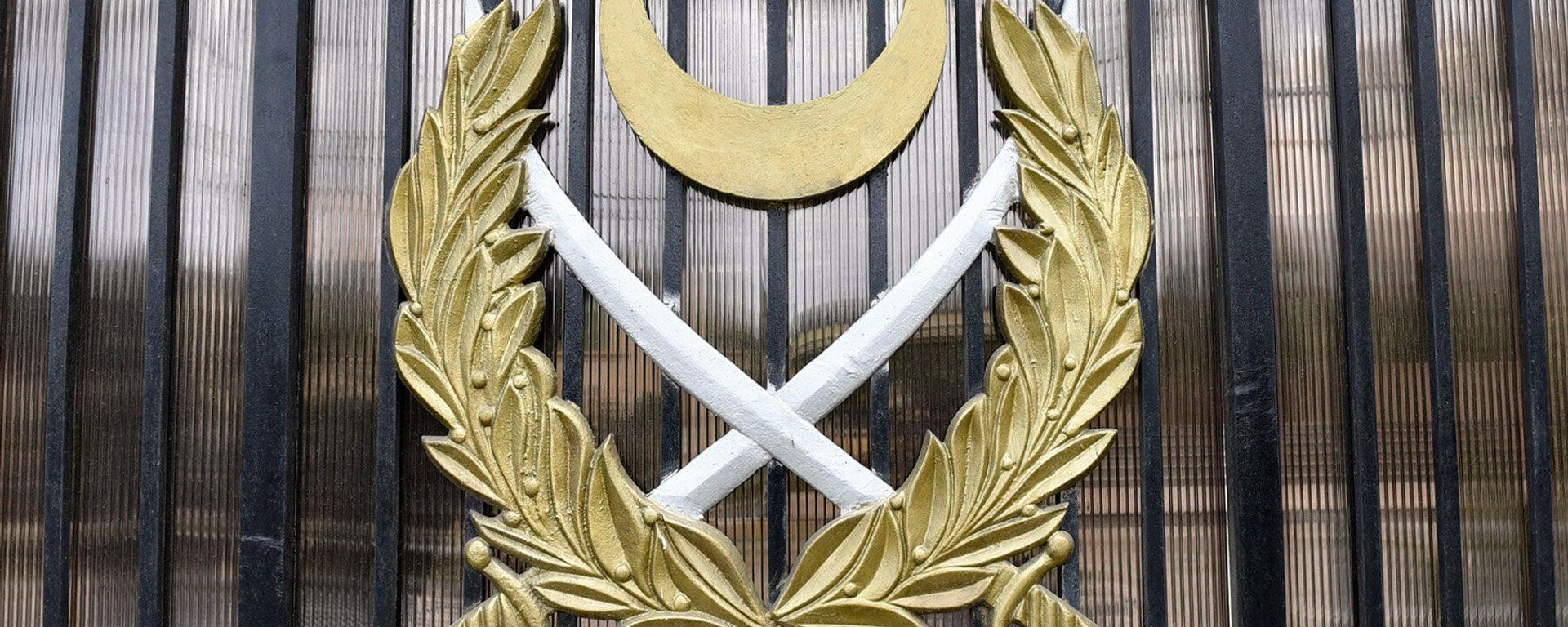 Müdafiə Nazirliyinin binası - Sputnik Азербайджан, 1920, 07.04.2023