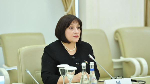 Azərbaycan Milli Məclisinin Sədri Sahibə Qafarova - Sputnik Азербайджан