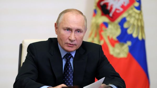 Президент РФ В. Путин провел совещание по вопросам освоения ресурсного потенциала полуострова Ямал - Sputnik Азербайджан