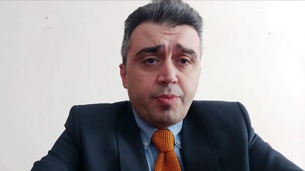 Повышение госпошлин простимулирует инвестиции в экономику АР - экономист - Sputnik Азербайджан