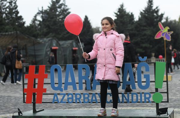"Ярмарка Победы", которая начинается сегодня и продлится до 9 ноября, посвящена великой победе азербайджанского народа. - Sputnik Азербайджан