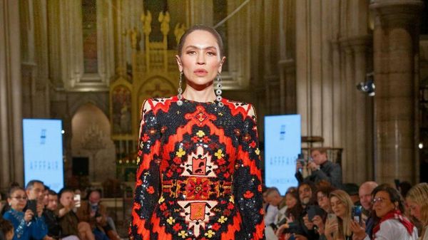 Коллекция Haute Couture Sumakh азербайджанского дизайнера Руфата Исмаила  - Sputnik Азербайджан