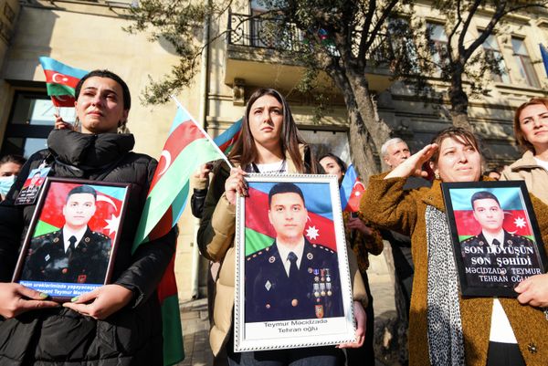 Шествие в честь Дня Победы - годовщины освобождения от армянской оккупации города Шуша в Баку - Sputnik Азербайджан