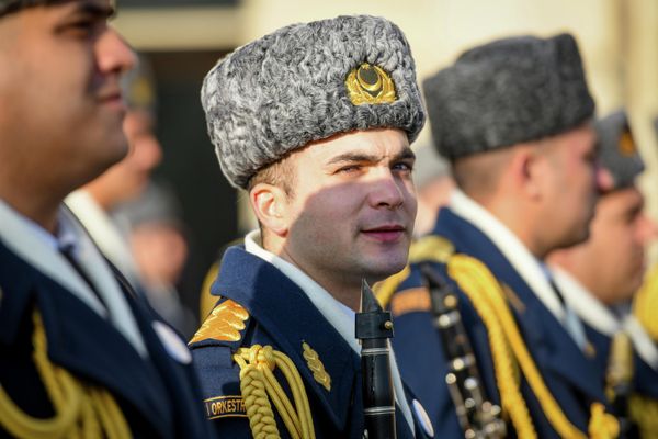 Шествие в честь Дня Победы - годовщины освобождения от армянской оккупации города Шуша в Баку - Sputnik Азербайджан