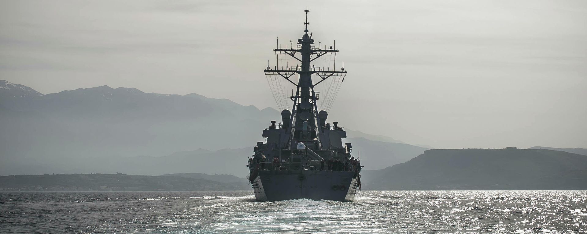 Эсминец ВМС США Портер движется в Черное море - Sputnik Азербайджан, 1920, 09.09.2026