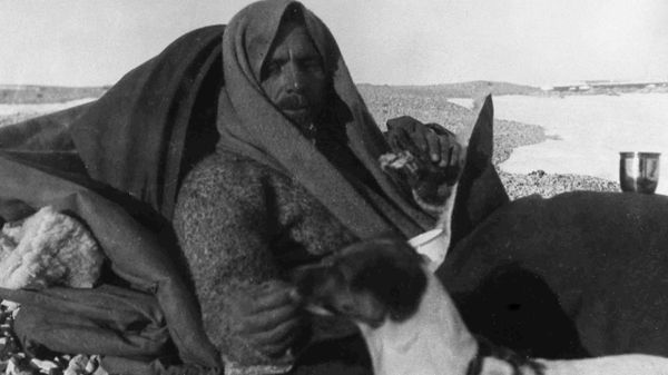 Генерал Умберто Нобиле на базе в проливе Хинлопен, Норвегия, 21 июля 1928 года - Sputnik Азербайджан