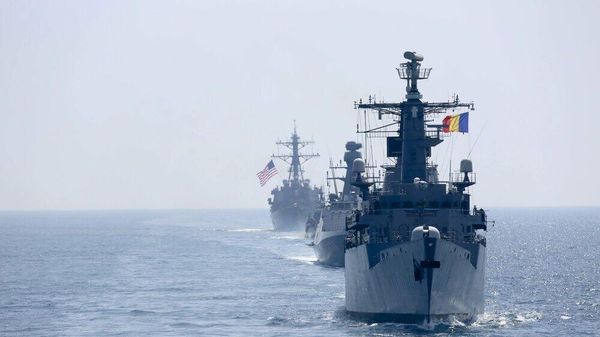 Корабли стран НАТО в Черном море - Sputnik Азербайджан