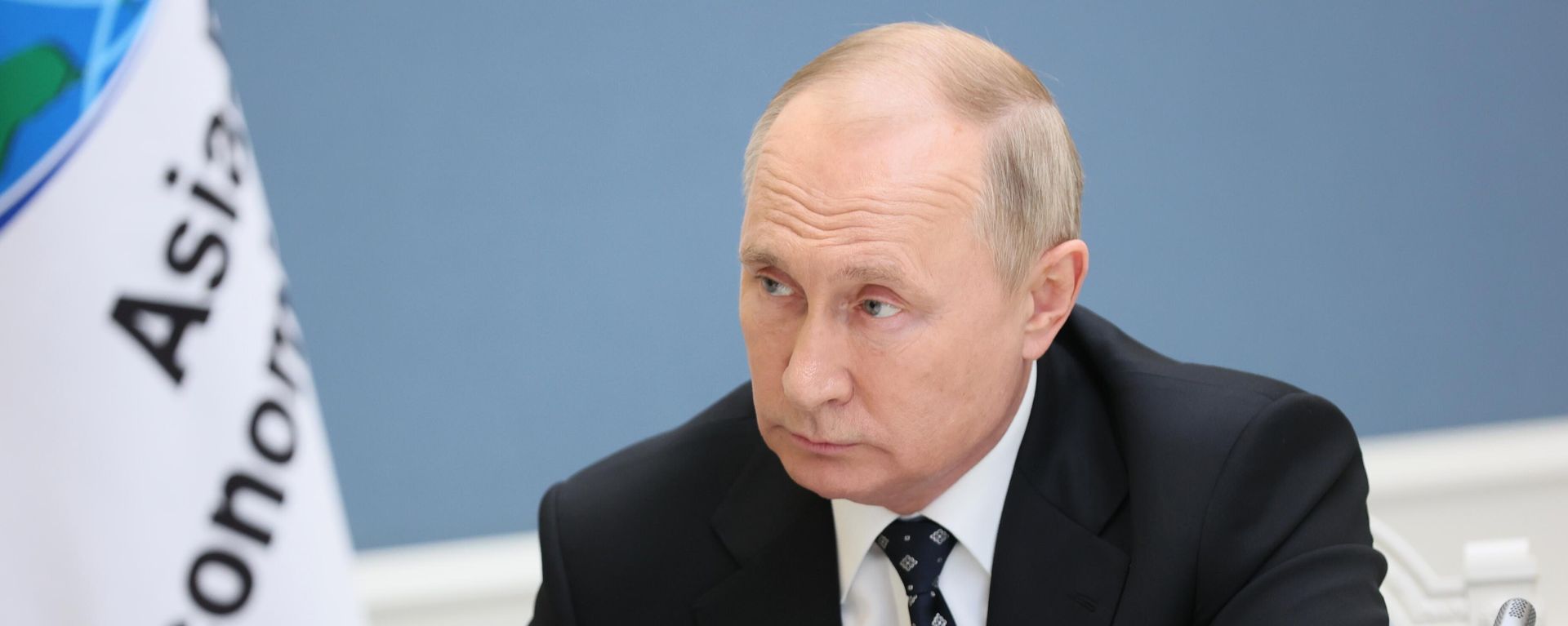 13 ноября 2021. Президент РФ Владимир Путин во время интервью телеканалу Россия 1. - Sputnik Азербайджан, 1920, 13.11.2021