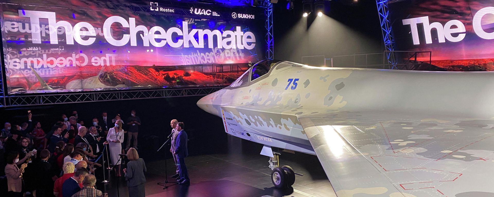 Демонстрация самолета 5-го поколения СУ-75 Checkmate на авиакосмическом салоне Dubai Airshow 2021 в Дубае - Sputnik Азербайджан, 1920, 15.11.2021