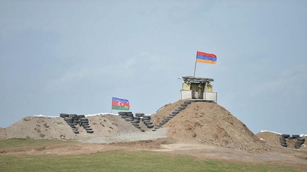 Ermənistan-Azərbaycan sərhədindəki hərbi postlar - Sputnik Азербайджан