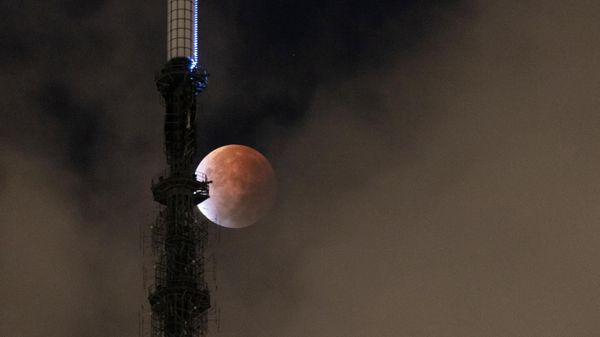 Лунное затмение  - Sputnik Азербайджан