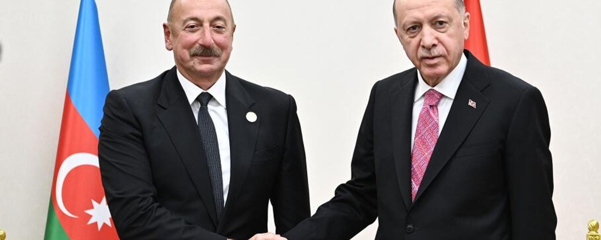 Aşqabadda Azərbaycan Respublikasının Prezidenti İlham Əliyevi Türkiyə Respublikasının Prezidenti Rəcəb Tayyib Ərdoğan ilə  - Sputnik Азербайджан, 1920, 08.03.2022