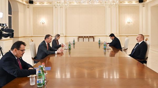 Президент Азербайджанской Республики Ильхам Алиев принял специального представителя Европейского Союза по Южному Кавказу Тойво Клаара - Sputnik Азербайджан