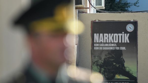 Azərbaycanda cəzaçəkmə müəssisəsində prezidentin əfv fərmanının icrası, 3 dekabr 2021-ci il - Sputnik Азербайджан