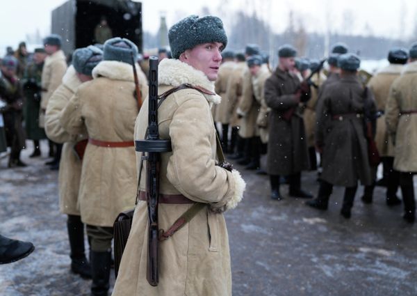 Наступление по плану "Тайфун" немецкие войска начали 30 сентября 1941 года на брянском и 2 октября на вяземском направлениях. - Sputnik Азербайджан