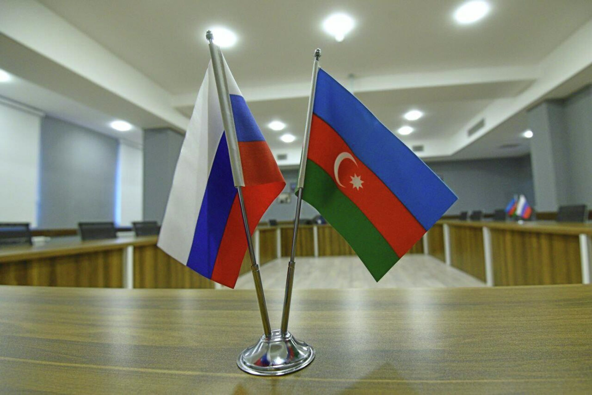 Подписание соглашения между деловыми центрами Астрахани и Азербайджана - Sputnik Азербайджан, 1920, 07.12.2021