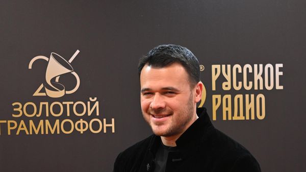 Певец, автор и композитор Эмин Агаларов (Emin) на XXVI церемонии вручения премии Золотой граммофон в Государственном Кремлевском Дворце. - Sputnik Азербайджан