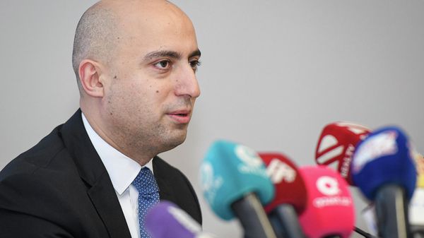 Təhsil naziri Emin Əmrullayev - Sputnik Азербайджан