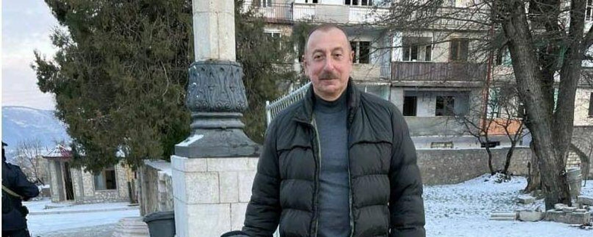 Ильхам Алиев встретился в Шуше с 4-летним генерал-лейтенантом - Sputnik Азербайджан, 1920, 25.12.2021