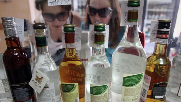 Продажа спиртных напитков - Sputnik Азербайджан