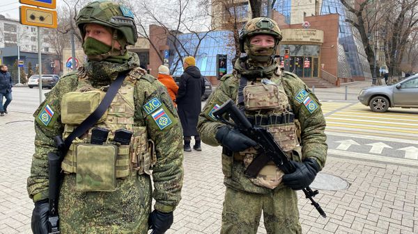 Содаты ОДКБ в Казахстане - Sputnik Азербайджан