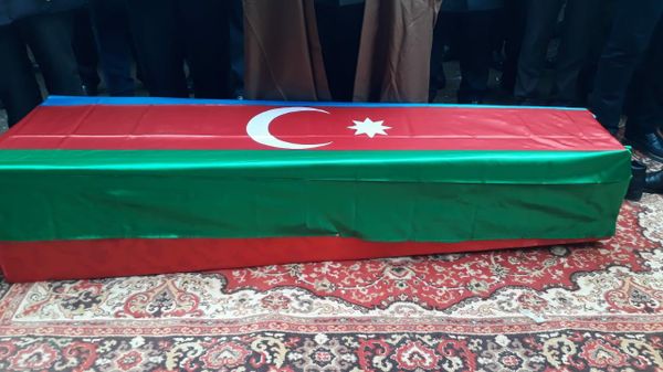  Ayaz Nəzərovun dəfn mərasimi - Sputnik Азербайджан