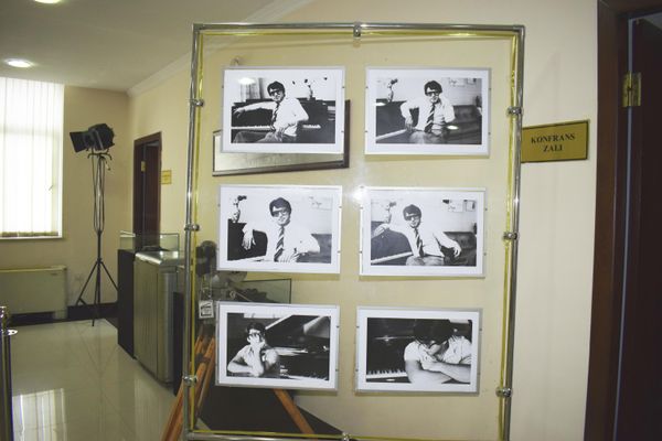 Презентация после восстановления документального фильма Fərhad. Portret cizgiləri (&quot;Фархад. Штрихи к портрету&quot;) - Sputnik Азербайджан