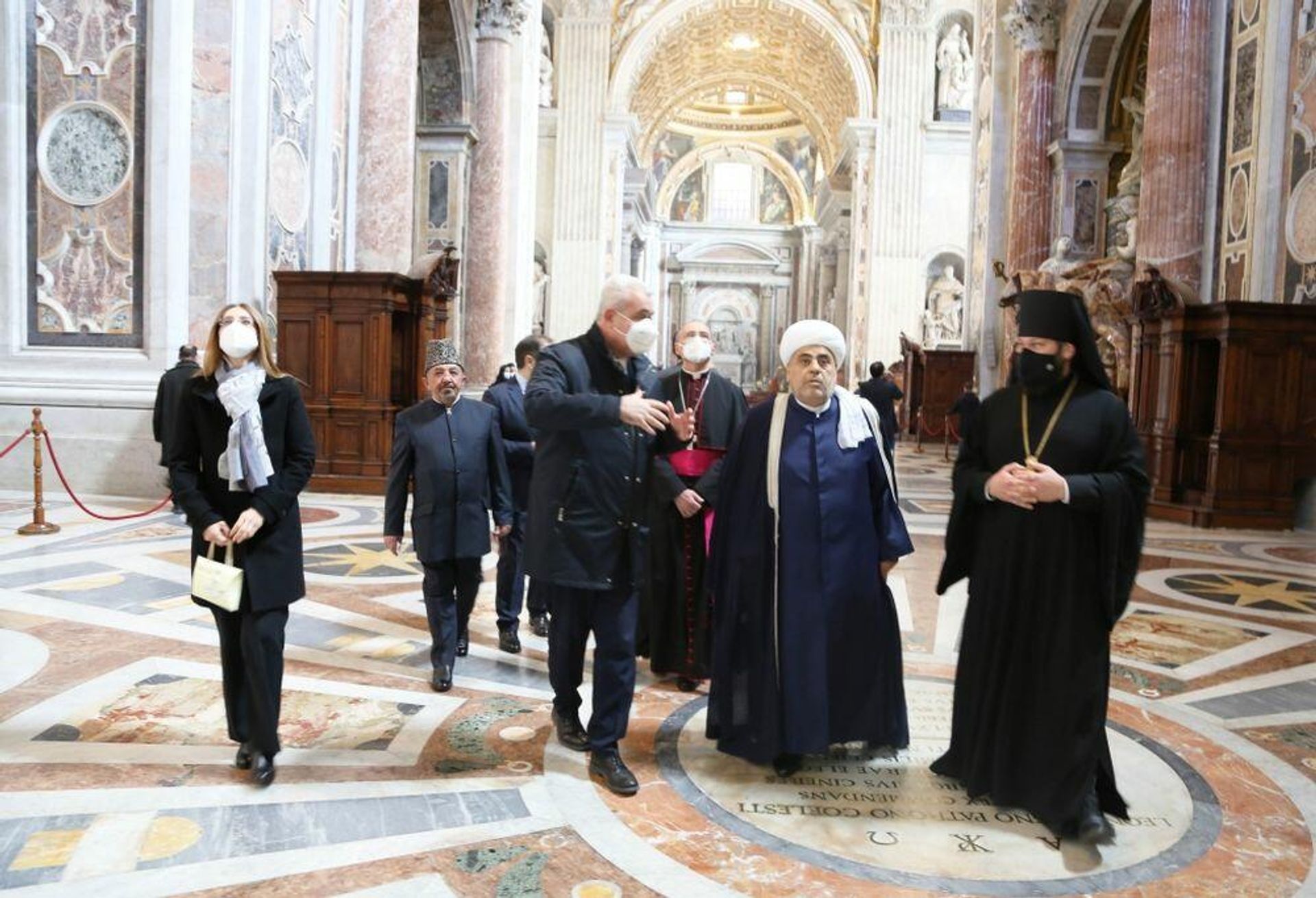 Şeyxülislam Heydər Əliyev Fondunun iştirakı ilə Vatikanda və Romada bərpa olunan abidələri ziyarət edib - Sputnik Азербайджан, 1920, 15.01.2022