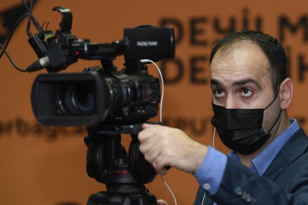 Михаил Бочарников считает, что трехсторонняя рабочая группа на уровне вице-премьеров Азербайджана, России и Армении по разблокировке в регионе показала себя эффективной. - Sputnik Азербайджан
