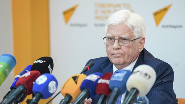 Пресс-конференция посла России в Азербайджане Михаила Бочарникова - Sputnik Азербайджан