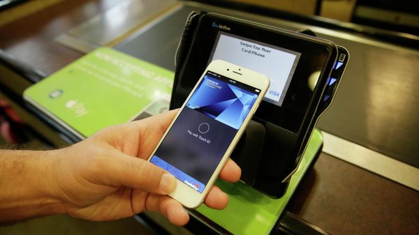 Платежная система Apple Pay - Sputnik Азербайджан