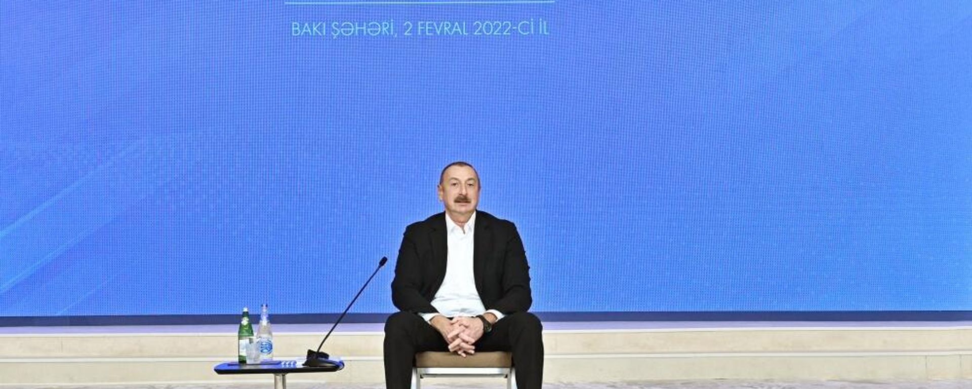 Ильхам Алиев принимает участие в Форуме молодежи - Sputnik Азербайджан, 1920, 02.02.2022