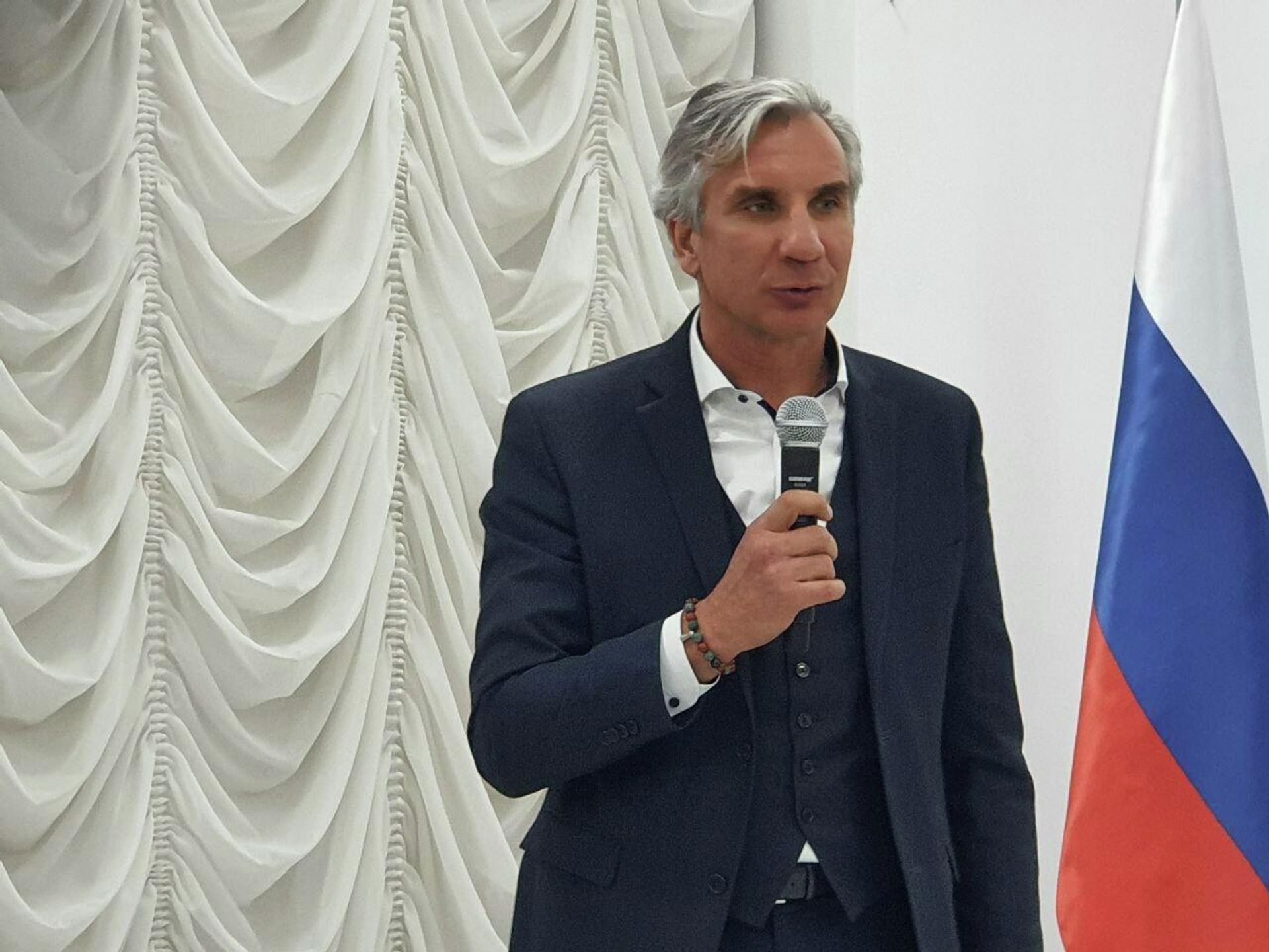 Руководитель представительства Россотрудничества в Баку Ирек Зиннуров  - Sputnik Азербайджан, 1920, 03.02.2022
