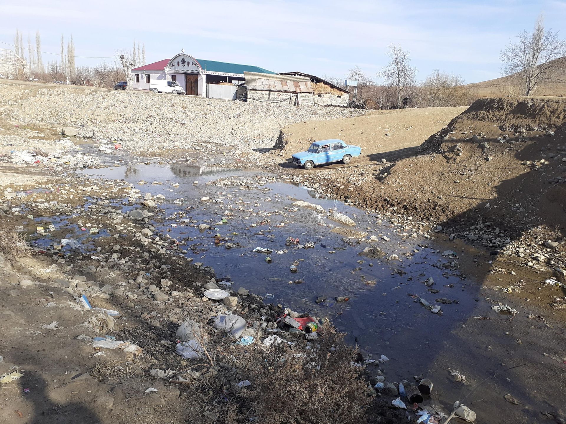 Goranboyun Zeyvə kəndində Qaraçayın üzərində körpü - Sputnik Азербайджан, 1920, 14.02.2022