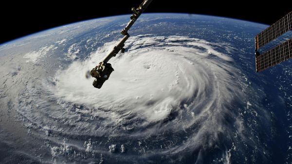 Вид на ураган Флоренс с Международной космической станции, 10 сентября 2018 года - Sputnik Азербайджан