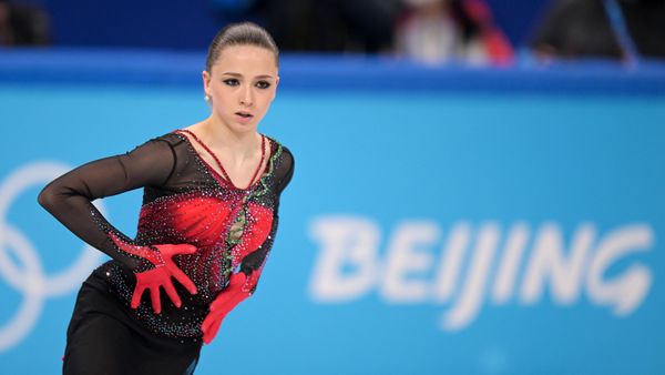 Российская спортсменка, член сборной России (команда ОКР) Камила Валиева выступает с произвольной программой в женском одиночном катании командных соревнований по фигурному катанию на XXIV зимних Олимпийских играх в Пекине - Sputnik Азербайджан