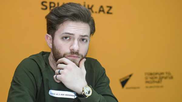 Победитель Səs Azərbaycan Надир Рустамли - Sputnik Азербайджан