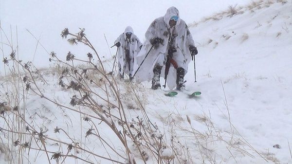 Учебные тренировки с личным составом воинских частей коммандос - Sputnik Азербайджан