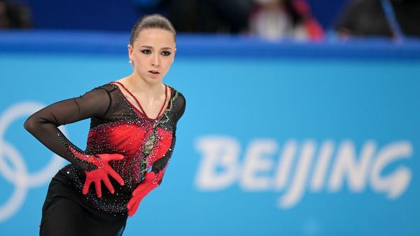 Камила Валиева вышла на первую тренировку после решения CAS о допуске к личному турниру на Олимпиаде  - Sputnik Азербайджан