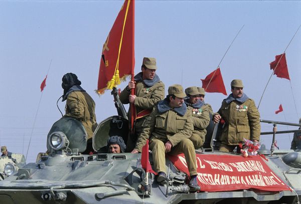  Последние приготовления перед пересечением государственной границы СССР. - Sputnik Азербайджан