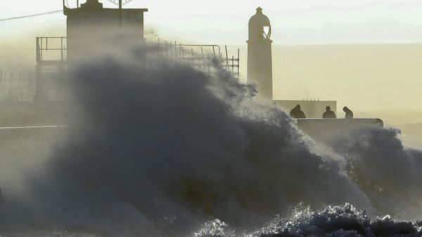 Волны на море, фото из архива - Sputnik Азербайджан
