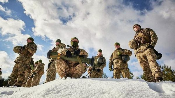Украинские военнослужащие
 - Sputnik Азербайджан